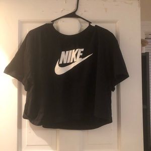Nike Crop Tee